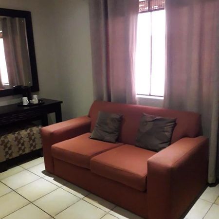 Coyotes Hotel & Conference Centre Mbombela Extérieur photo