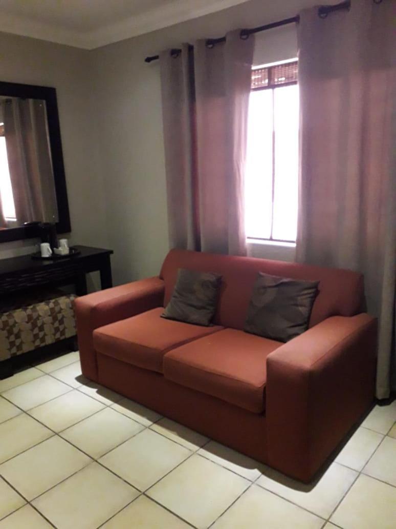 Coyotes Hotel & Conference Centre Mbombela Extérieur photo