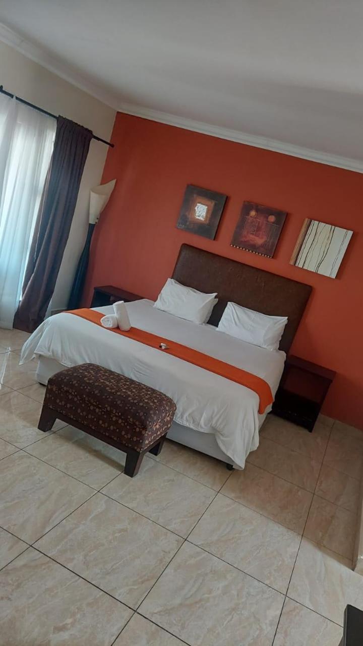 Coyotes Hotel & Conference Centre Mbombela Extérieur photo