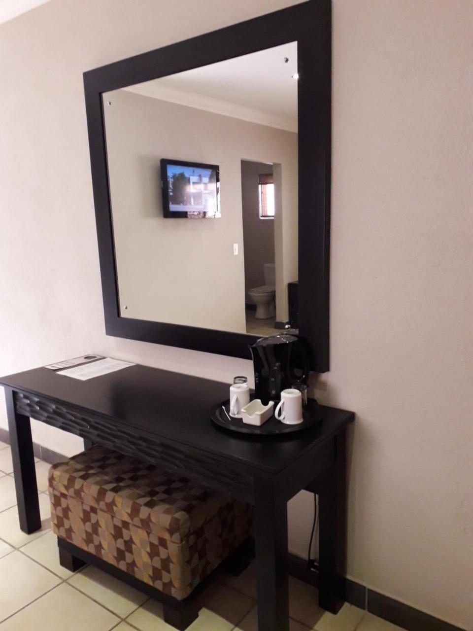 Coyotes Hotel & Conference Centre Mbombela Extérieur photo