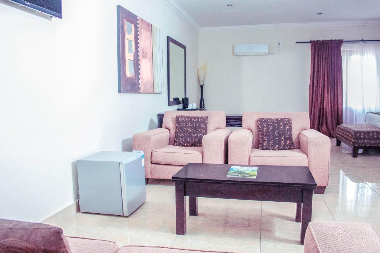 Coyotes Hotel & Conference Centre Mbombela Extérieur photo