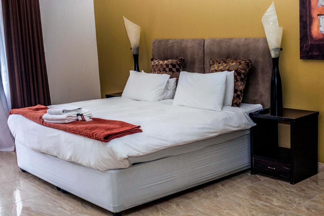 Coyotes Hotel & Conference Centre Mbombela Extérieur photo