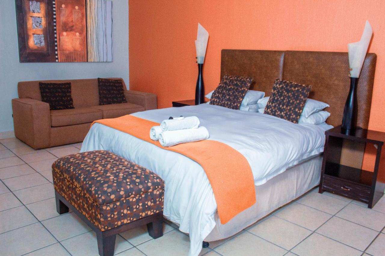 Coyotes Hotel & Conference Centre Mbombela Extérieur photo